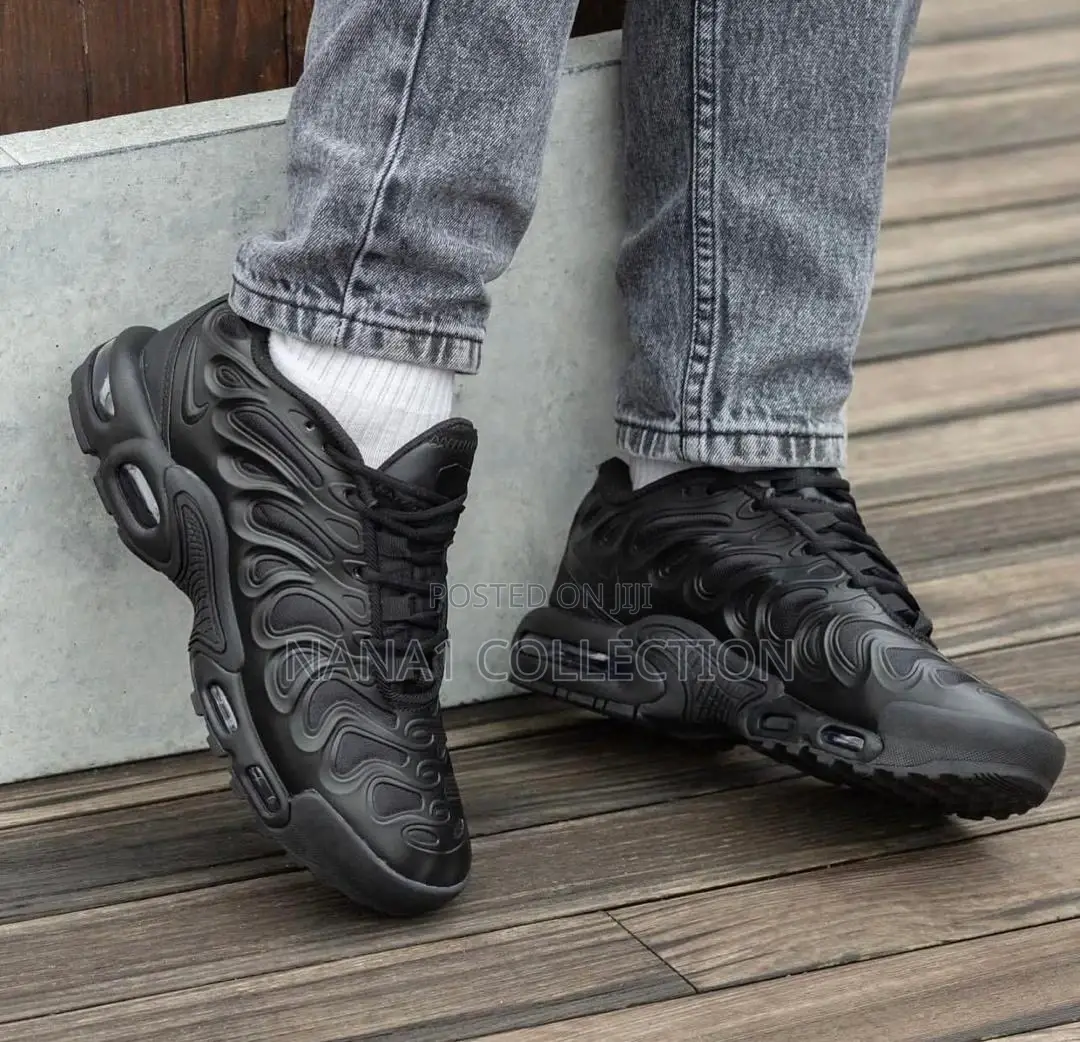 Nike Air Max Plus Drift Black