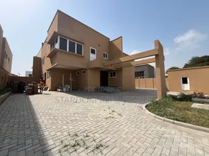 4bdrm Duplex in East Legon, A&C Mall Area for rent