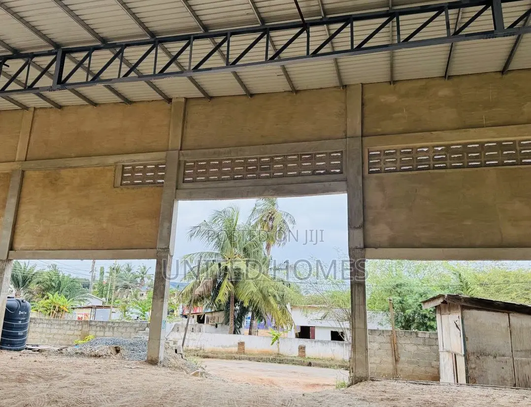 Tesano Warehouse for Rent