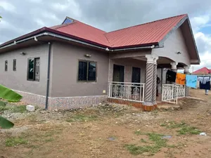 4bdrm House in Ejisu Donaso for sale