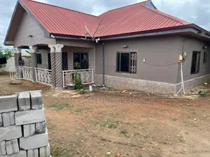 4bdrm House in Ejisu Donaso for sale