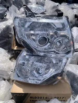 Mitsubishi Pajero 2007 Headlight
