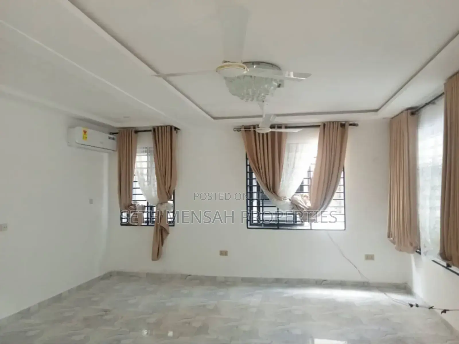 7bdrm House in Kwabenya for sale