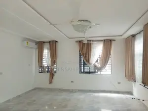 7bdrm House in Kwabenya for sale