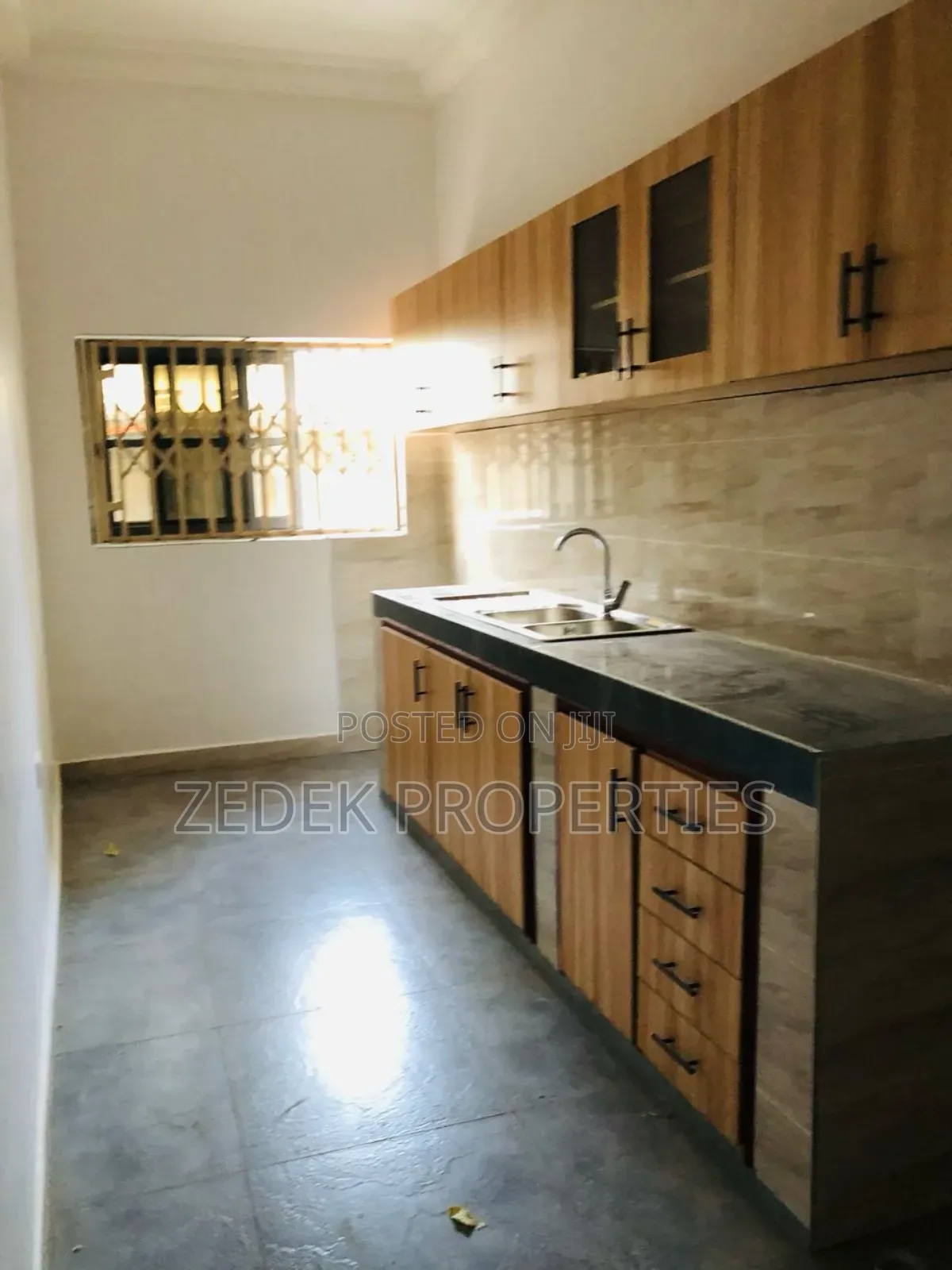 2bdrm Apartment in Zedek Properties, Ashomang Estate for rent