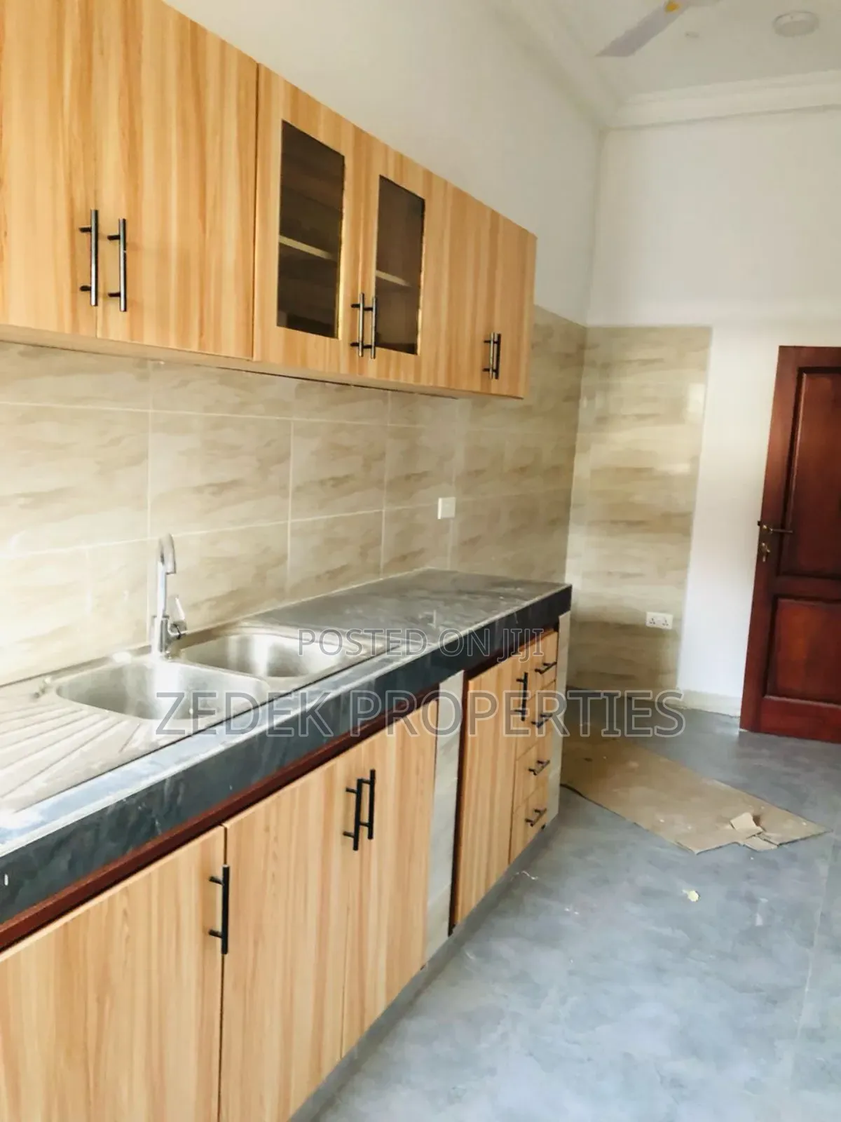 2bdrm Apartment in Zedek Properties, Ashomang Estate for rent