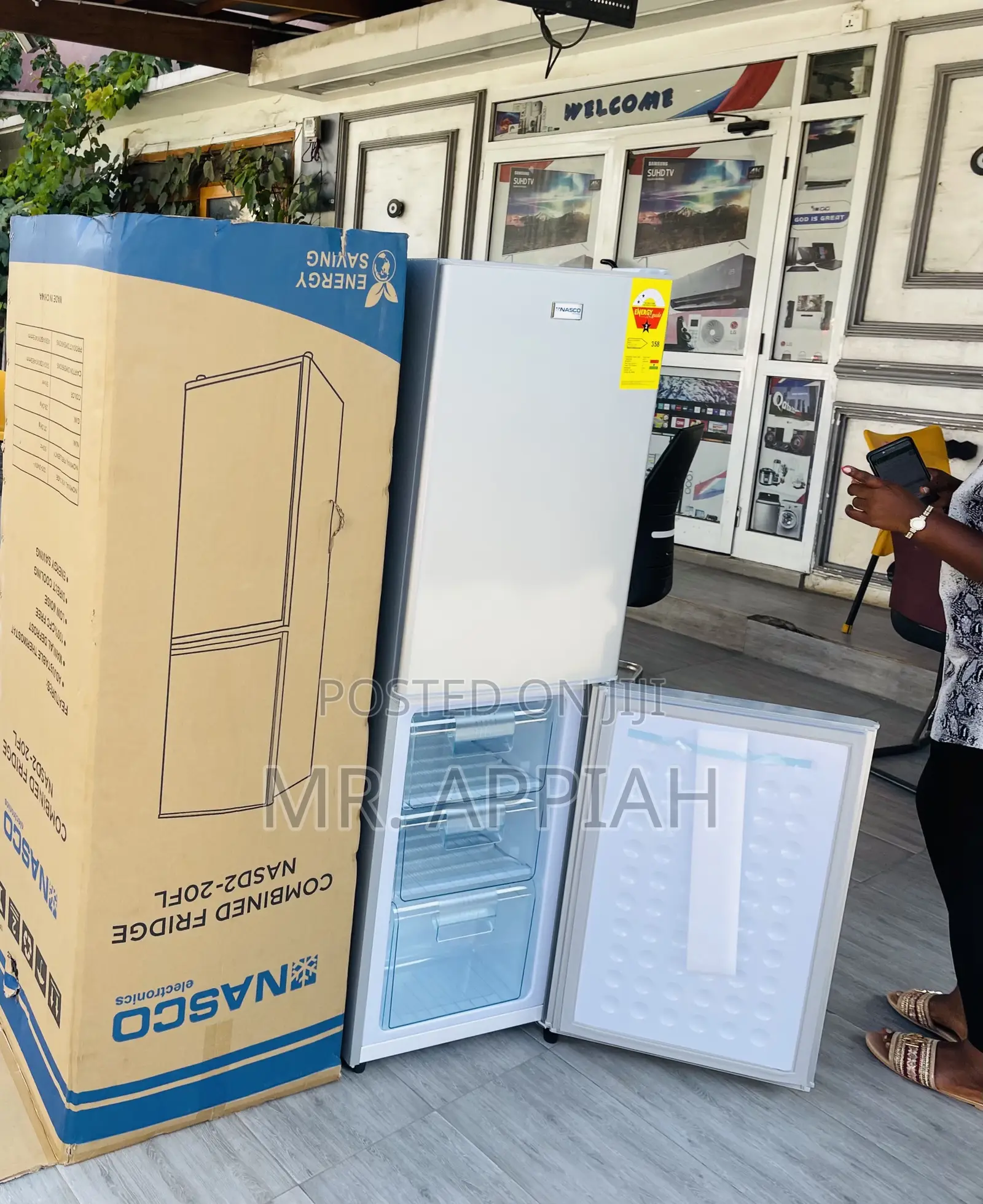 Double Door Electric Nasco Nasd2-20fl Refrigerator.