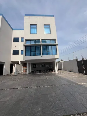 Furnished 4bdrm Townhouse / Terrace in East Legon for rent