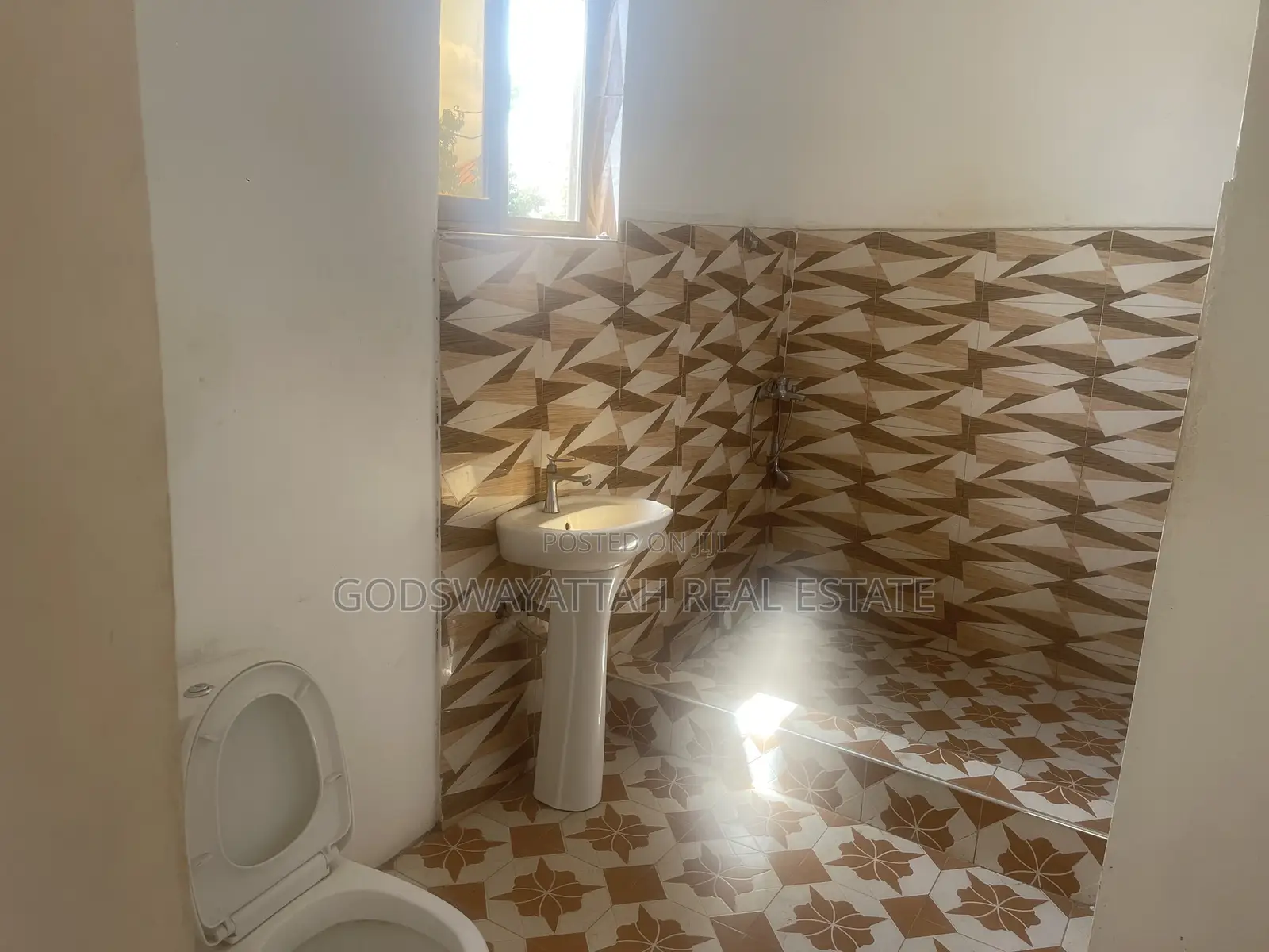 2bdrm Apartment in East Legon, Adjiriganor for rent