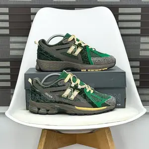 New Balance Men’S 1906r