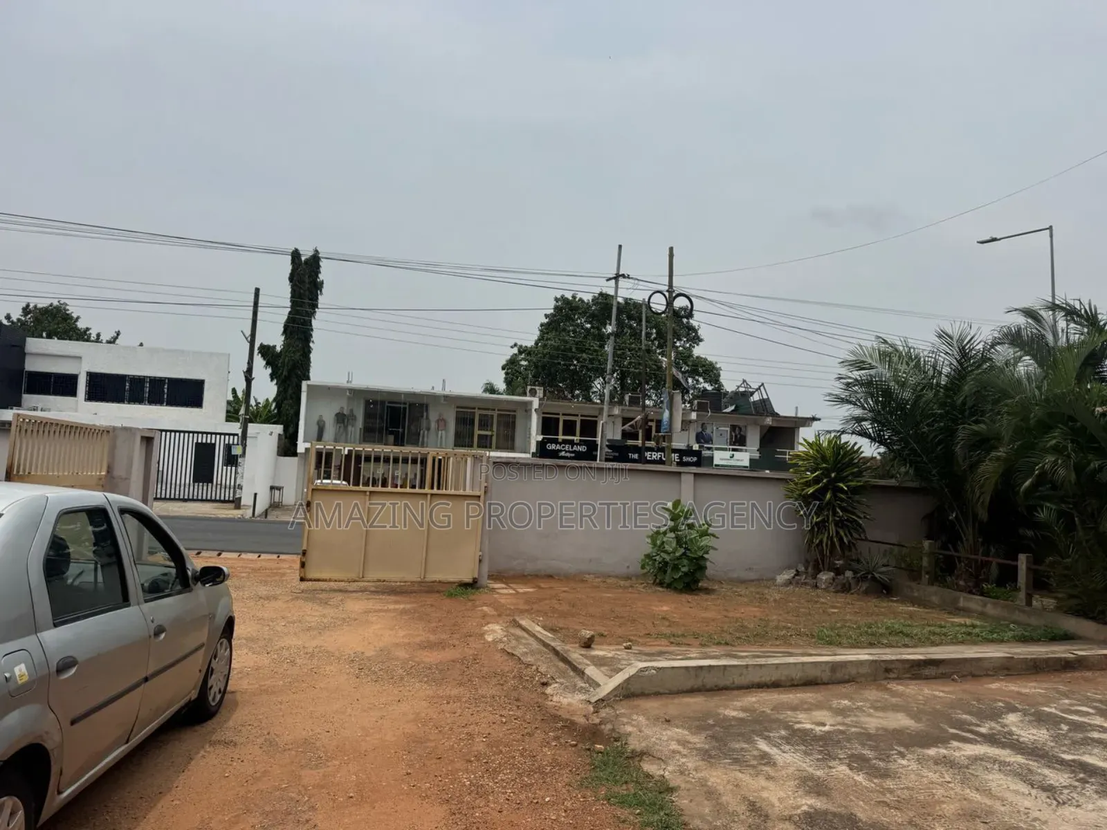 10bdrm House in Tesano for sale