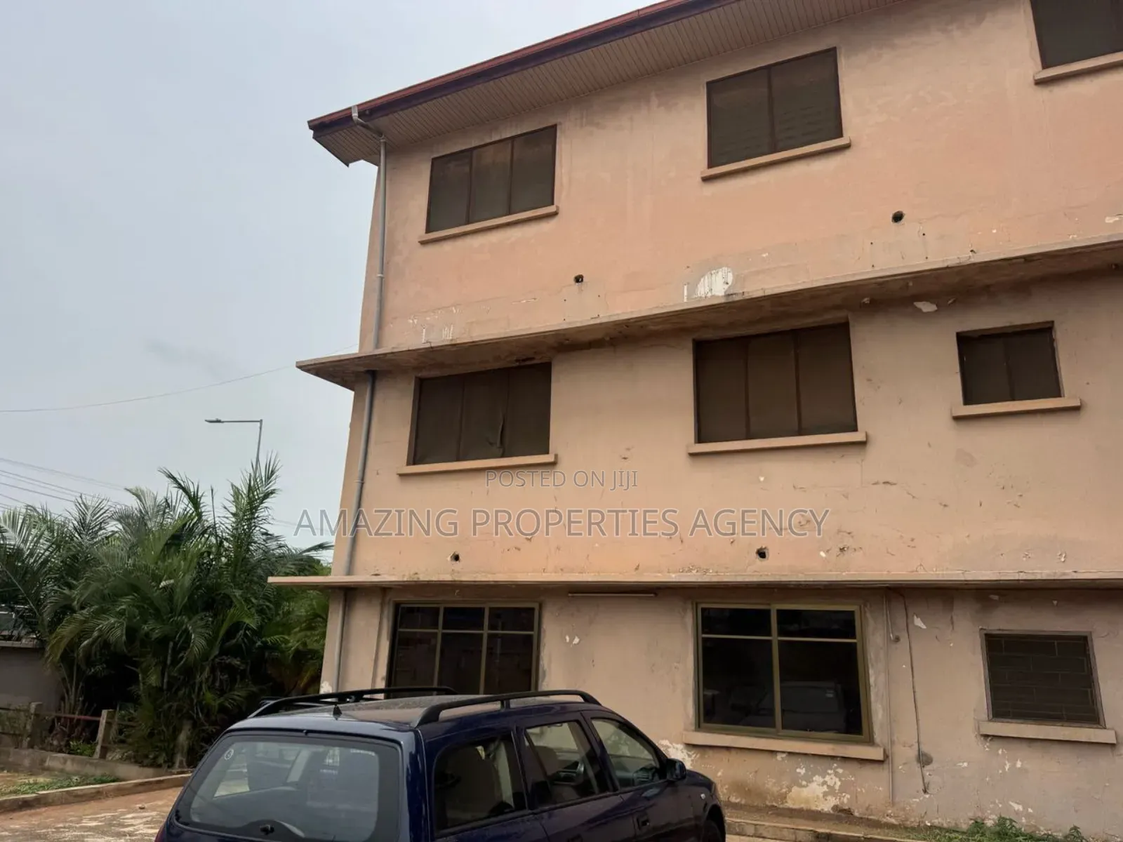 10bdrm House in Tesano for sale