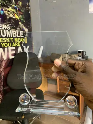 Rounded Shape Crystal Award Plaque
