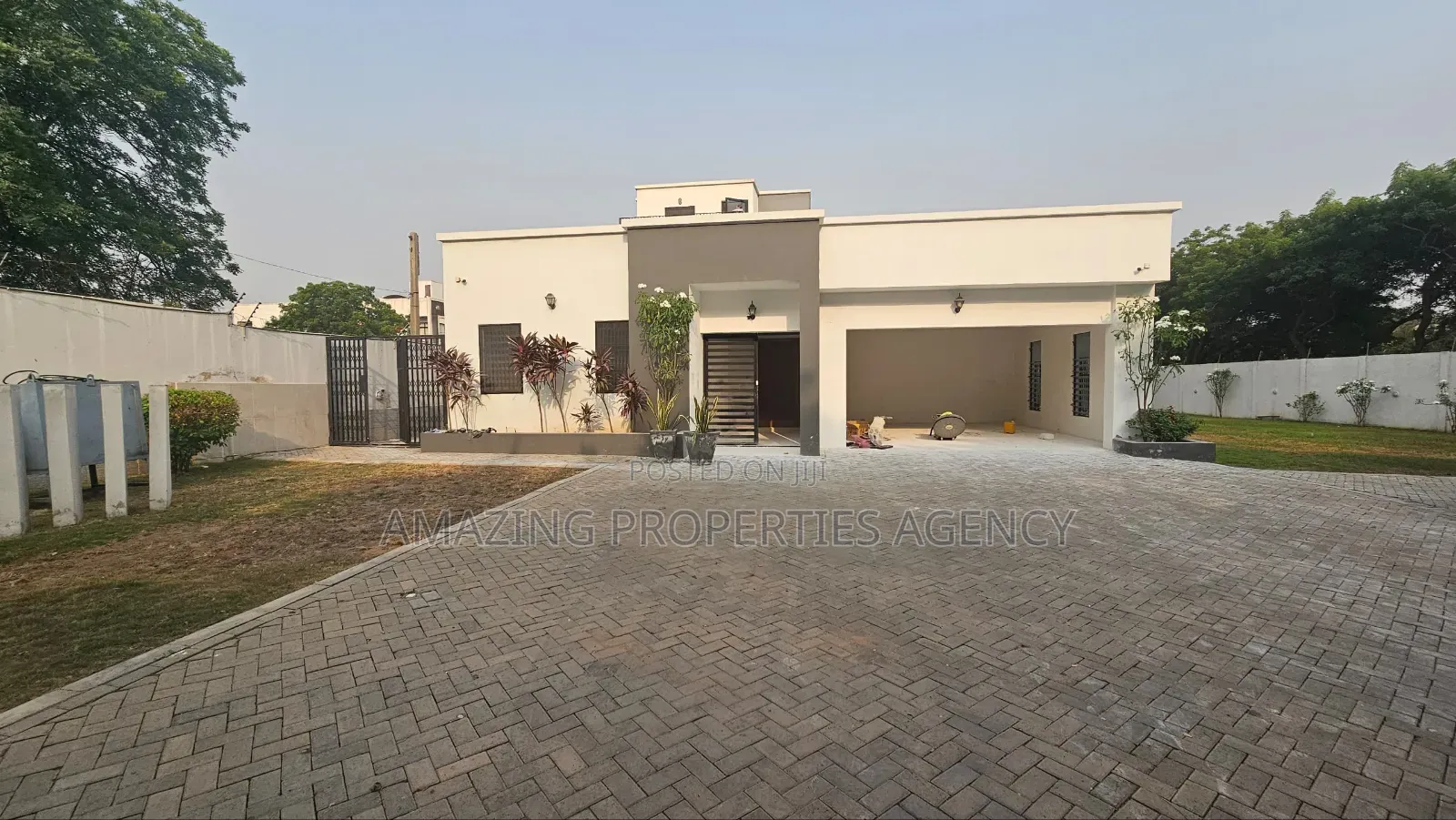 6bdrm House in Cantonments for rent