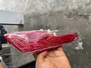 Honda Cr-v 2018 Back Bumper Reflector