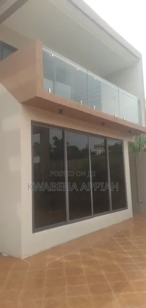 4bdrm House in Mark Estate At, Kumasi Metropolitan for sale