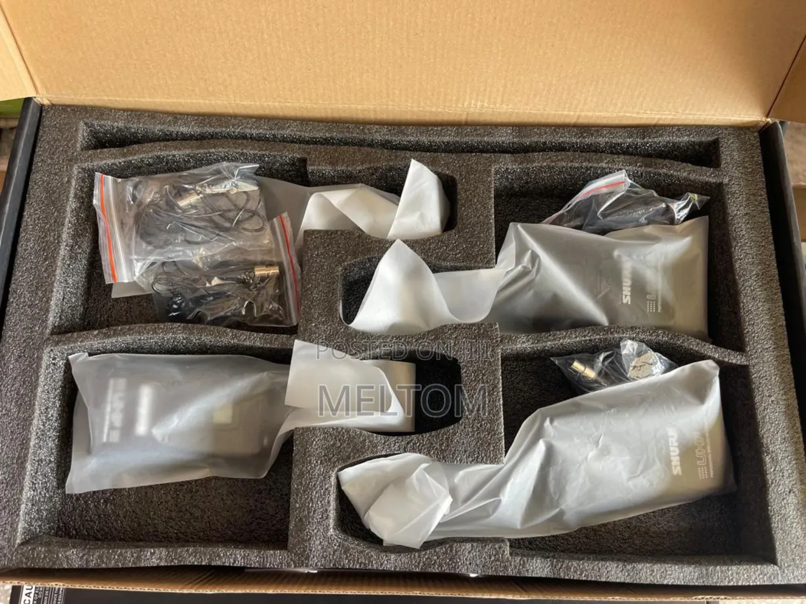 Shure Am-401 4in1 Lapel Wireless Microphone