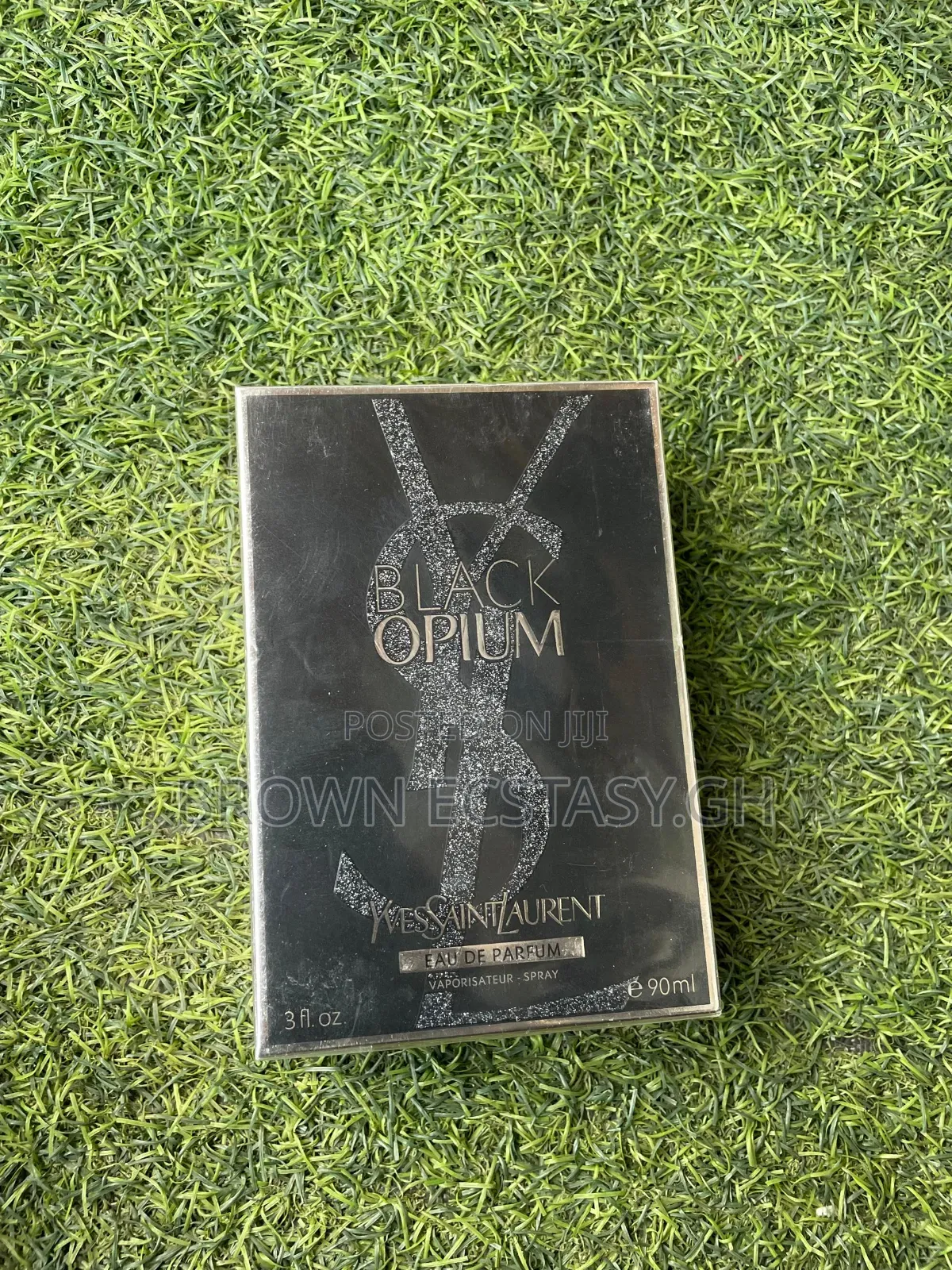 Yves Saint Laurent Black Opium Perfume