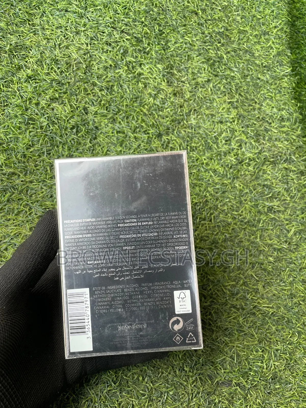 Yves Saint Laurent Black Opium Perfume