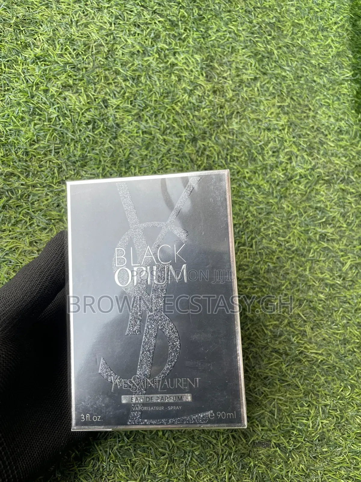 Yves Saint Laurent Black Opium Perfume