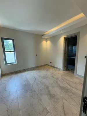 4bdrm House in East Legon for sale