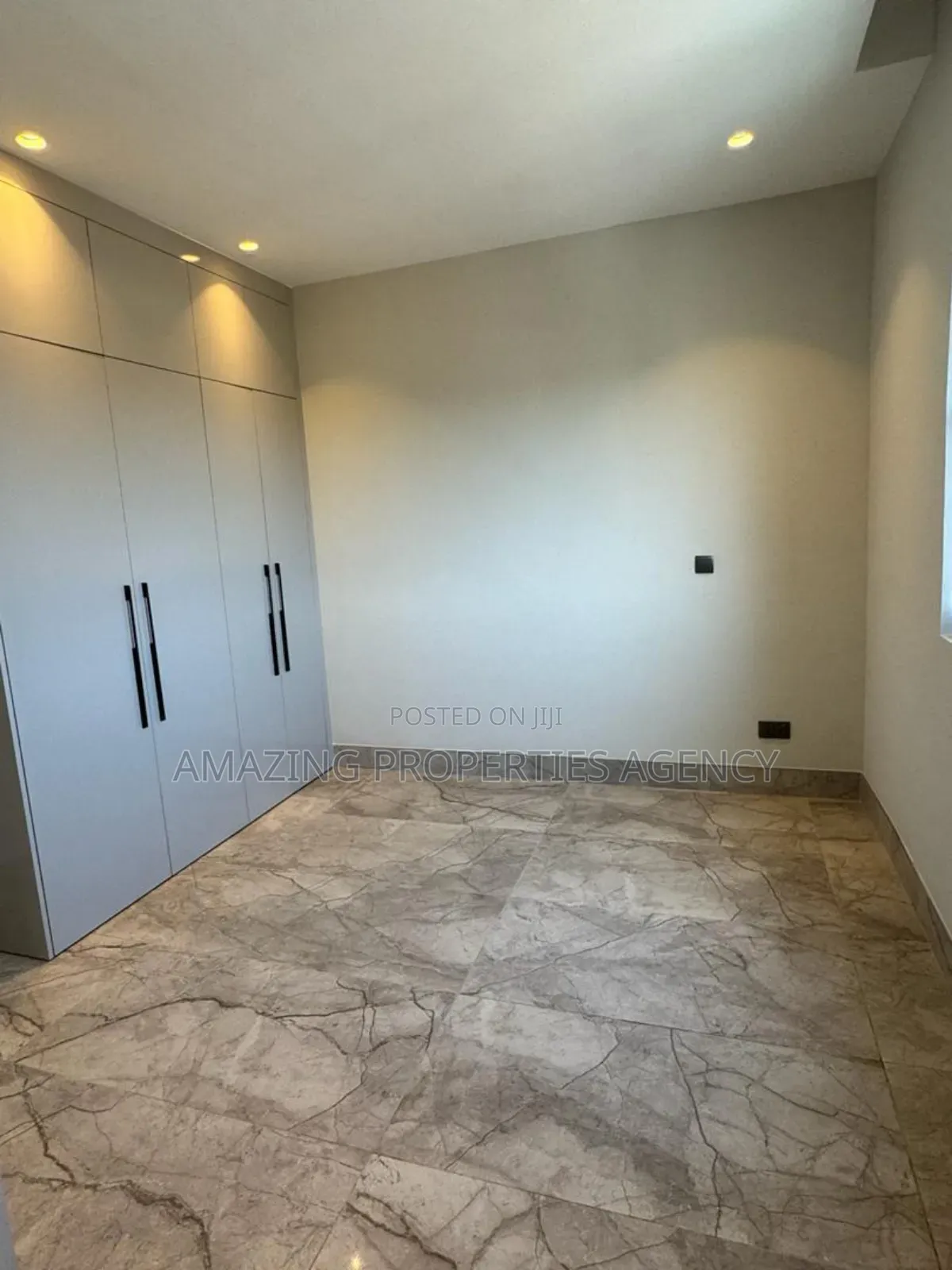4bdrm House in East Legon for sale