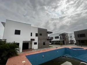 3bdrm Townhouse / Terrace in Adjiringanor, East Legon for rent