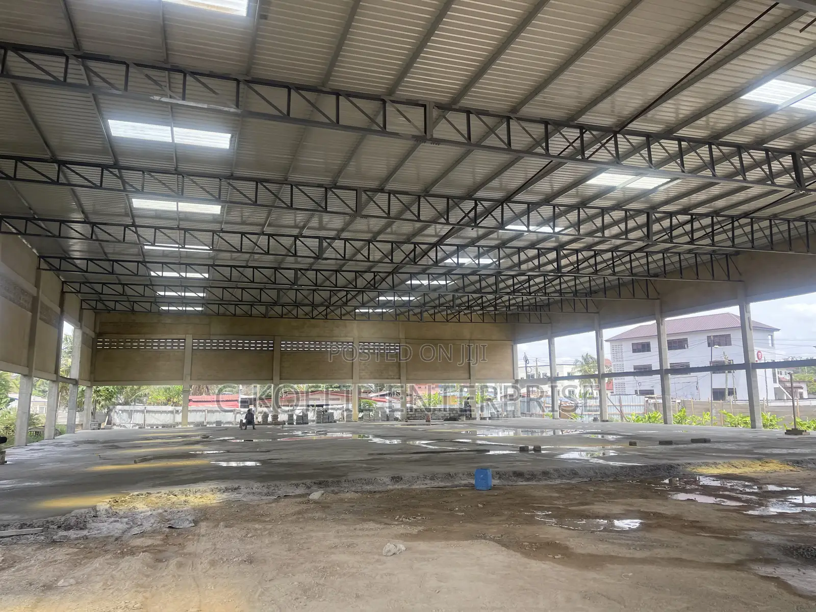 1750 SQM Warehouse at North Kaneshie Industrial Area for Rent