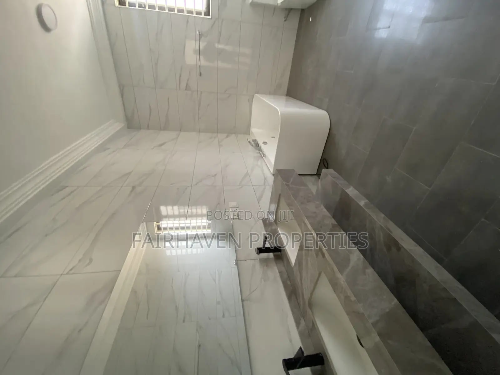 4bdrm House in Burma Hills - for rent