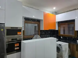 4bdrm Duplex in De-Icons Real Estate, West Legon for sale