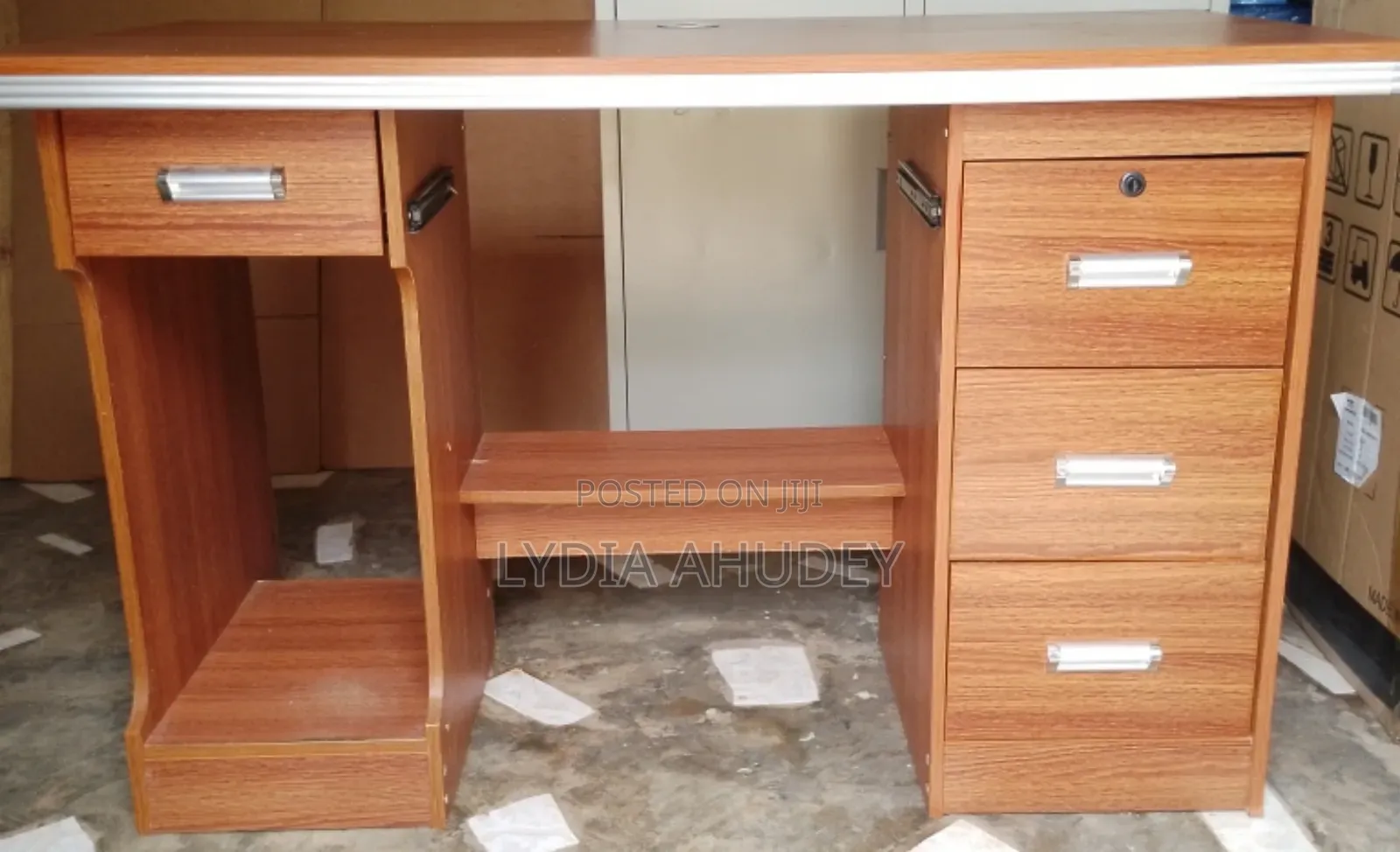 Computer Table
