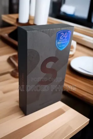 New Samsung Galaxy S22 5G 128 GB Silver