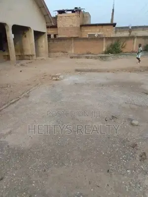 4bdrm House in Sapeiman, Amasaman for sale