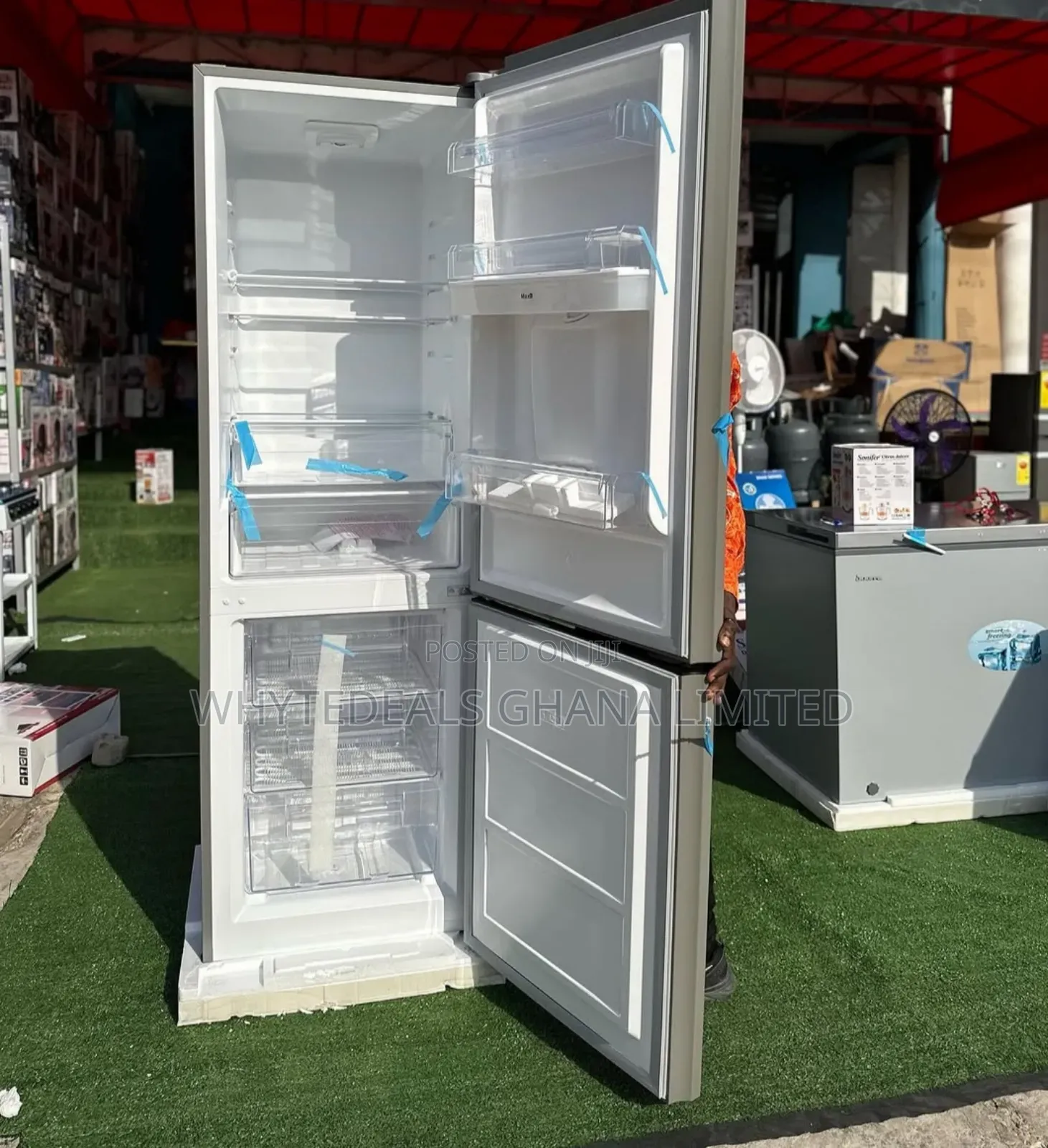 4_stars Innova 309lts Refrigerator| Black Glass |Water Dispenser|Promo