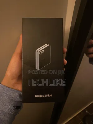 New Samsung Galaxy Z Flip6 256 GB Black