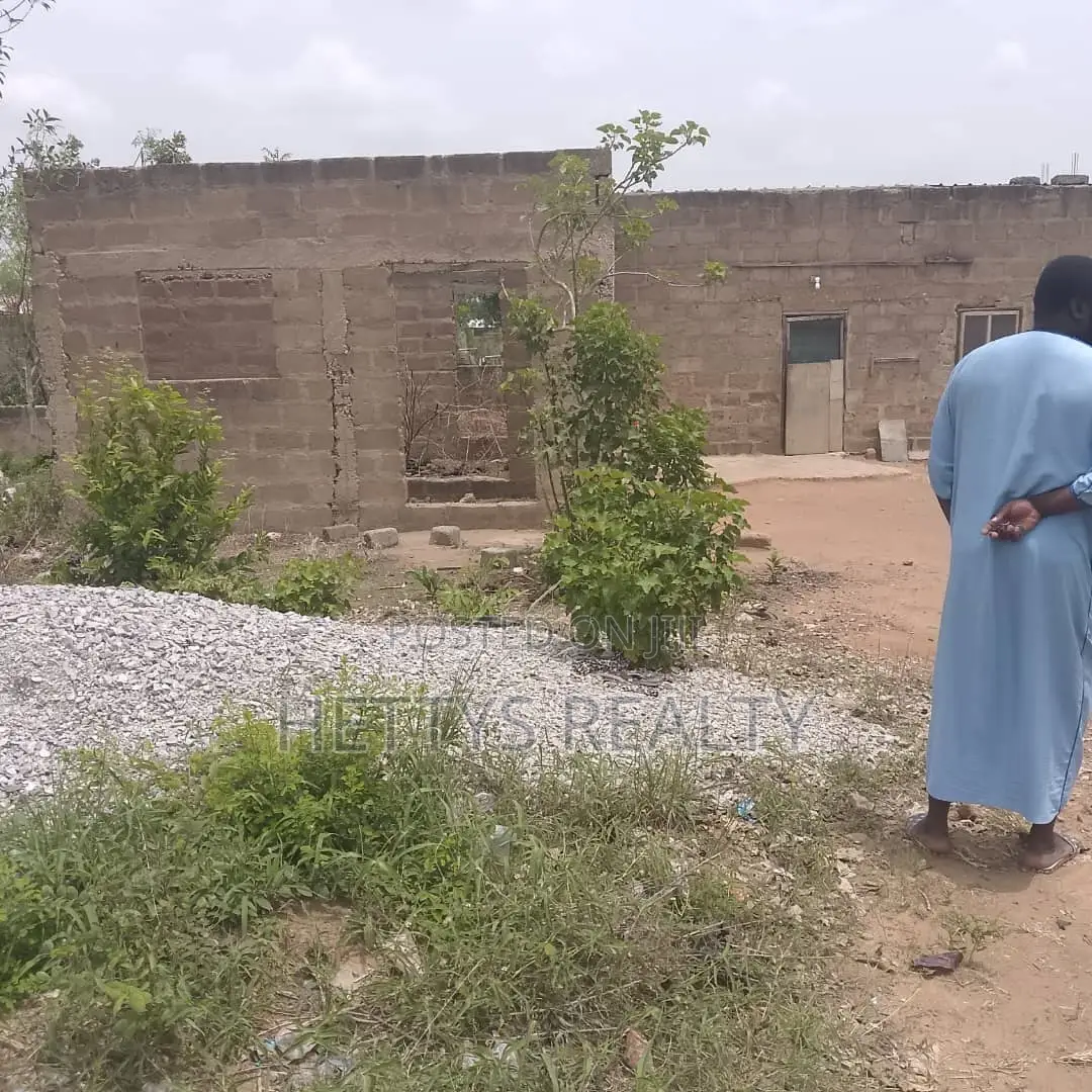 One Plot for Sale at Ashalaja With Two Single Rooms for Sale