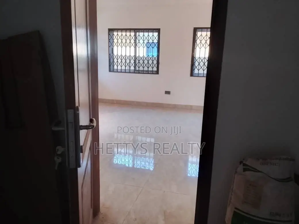2bdrm House in Oyarifa, Pentecost for sale