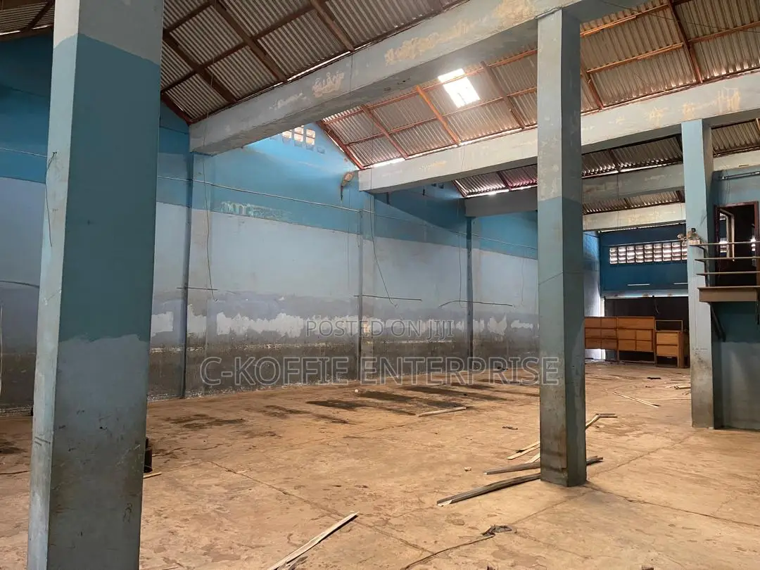 600 SQM Warehouse for Renr at Achimota