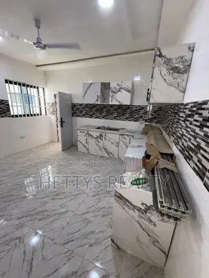 3bdrm House in Kasoa for sale