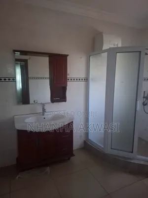 Furnished 4bdrm House in Community 10, Tema Metropolitan for sale