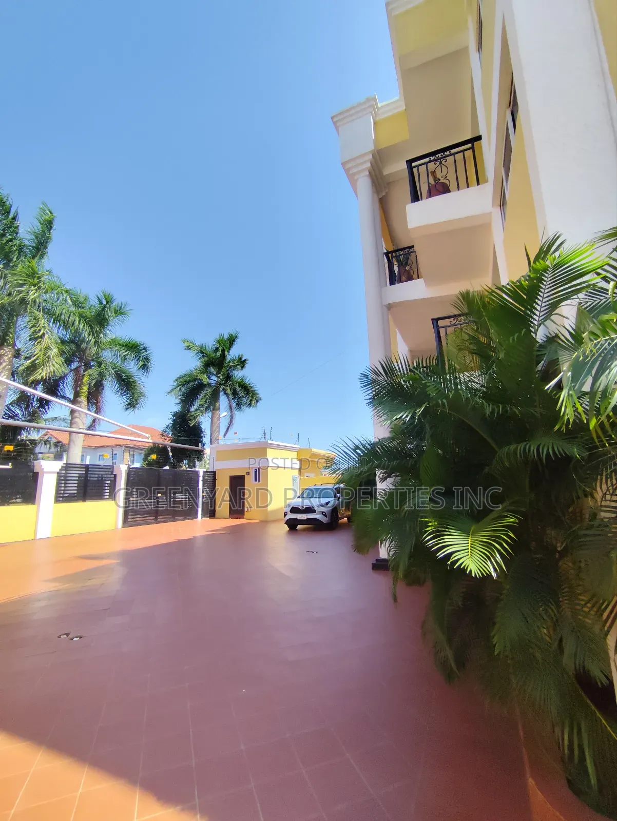 3bdrm Apartment in American House, East Legon for rent