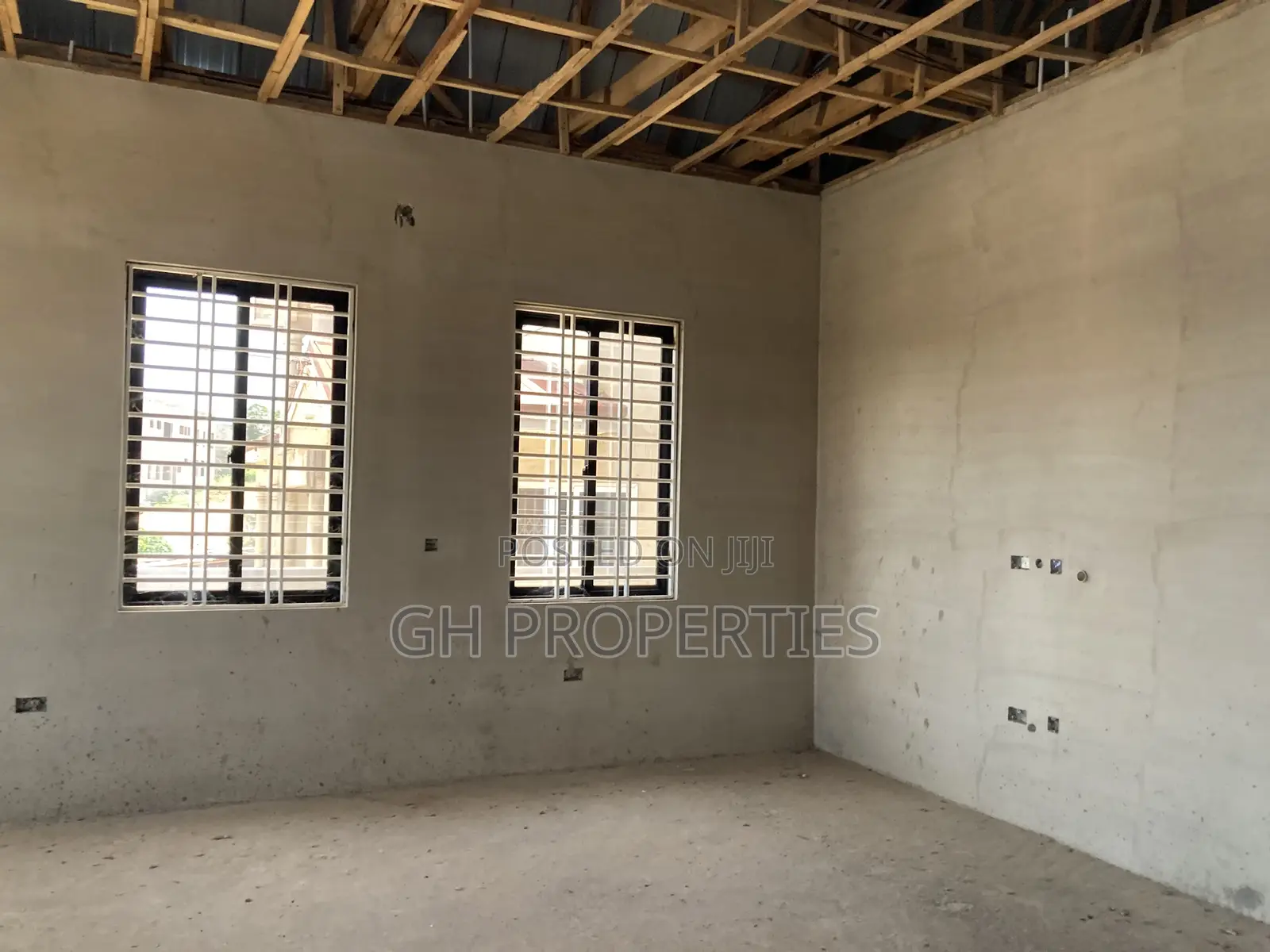 5bdrm Apartment in Anyienem., Kumasi Metropolitan for sale