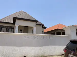 5bdrm Apartment in Anyienem., Kumasi Metropolitan for sale