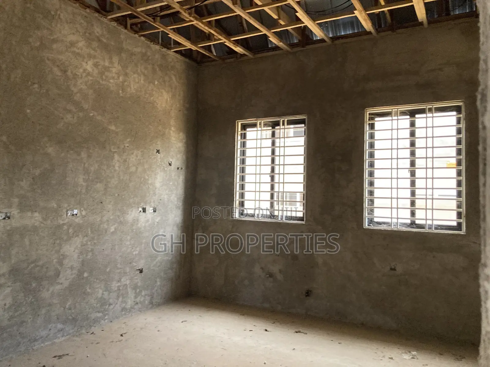 5bdrm Apartment in Anyienem., Kumasi Metropolitan for sale
