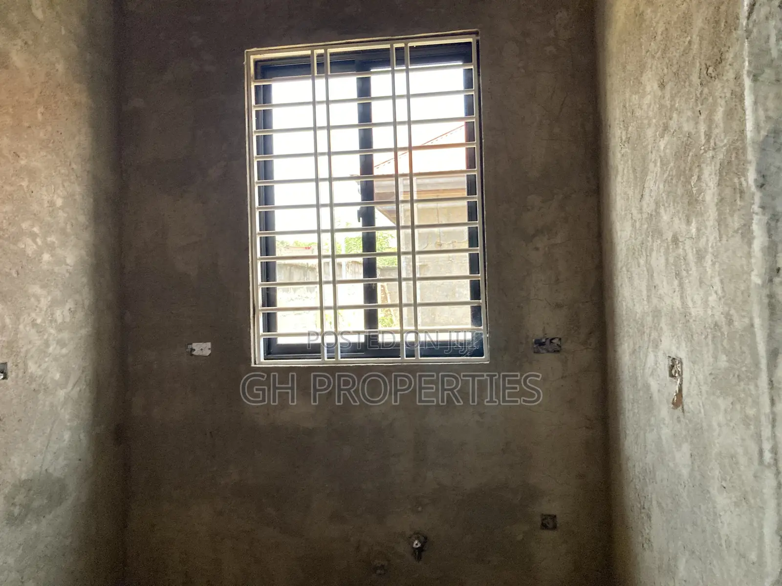 5bdrm Apartment in Anyienem., Kumasi Metropolitan for sale