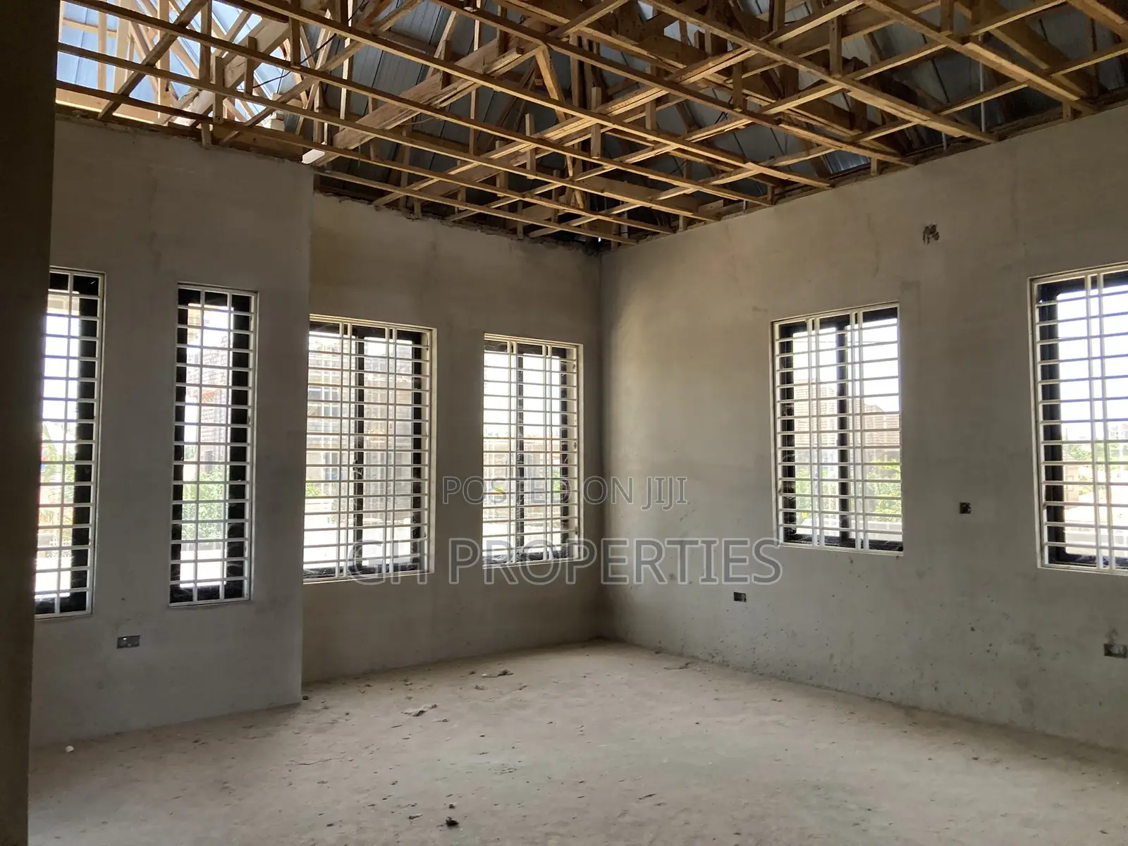 5bdrm Apartment in Anyienem., Kumasi Metropolitan for sale