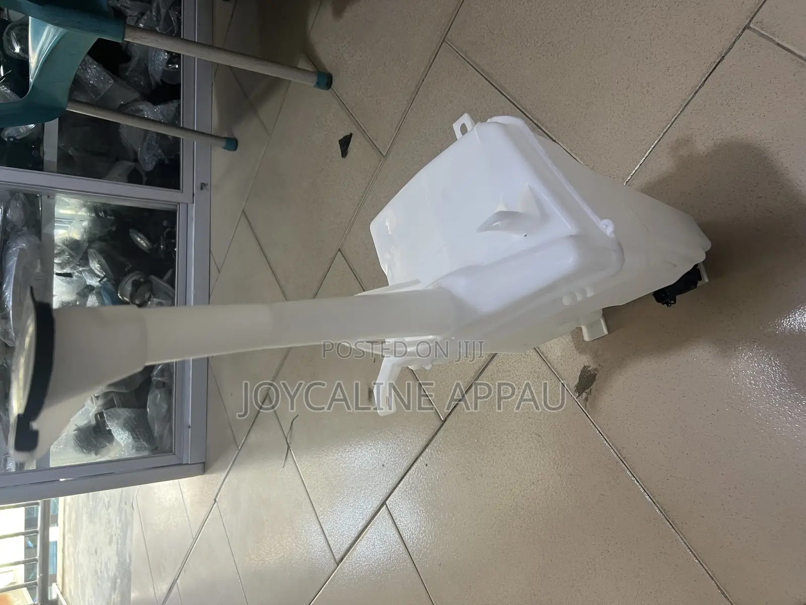 Toyota Corolla 2009 to 2013 Wiper Wash Container(Gallon)