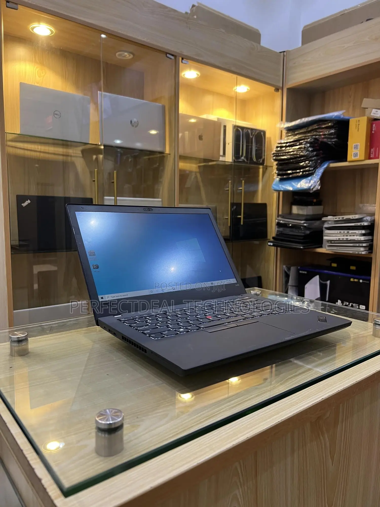 New Laptop Lenovo ThinkPad A485 8GB AMD Ryzen 5 SSD 256GB