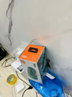 Very Cool Price Flip 6 Bluetooth Speaker  ____