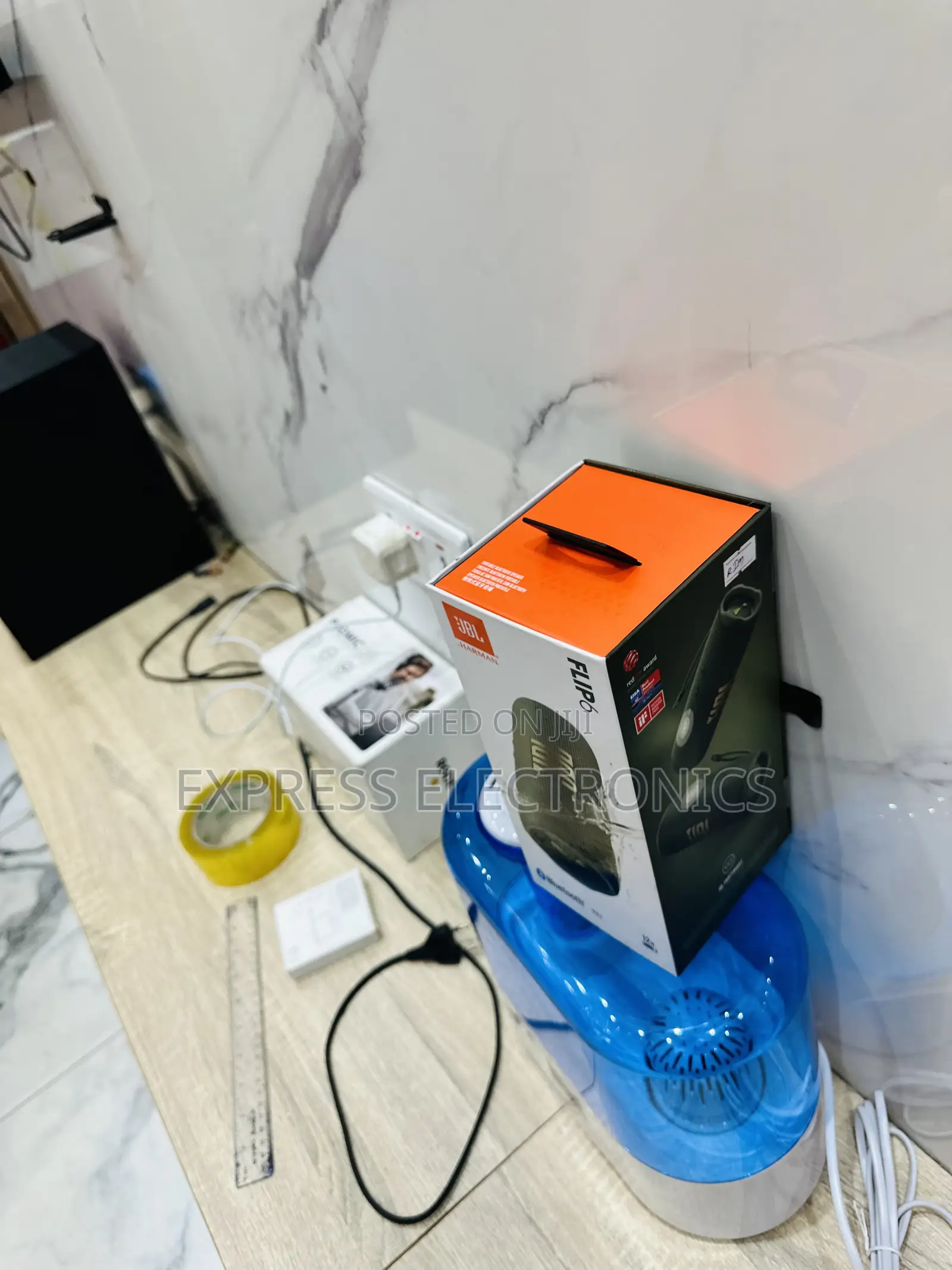 Flip —6 Bluetooth Speaker _____ 
